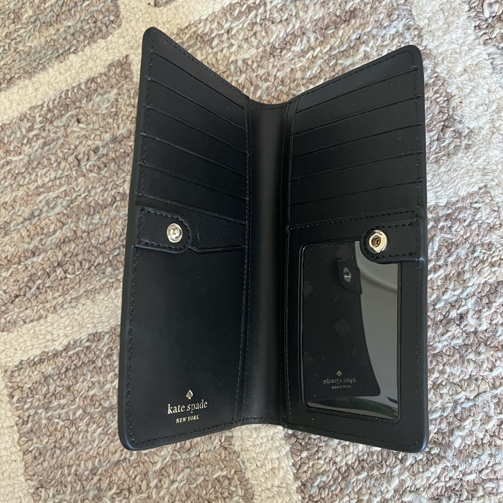 Kate Spade Wallet - Picture 2 of 2